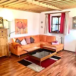 Grosse-ferienwohnung-pool-sauna-hallenbad-wintersport-bei-passau