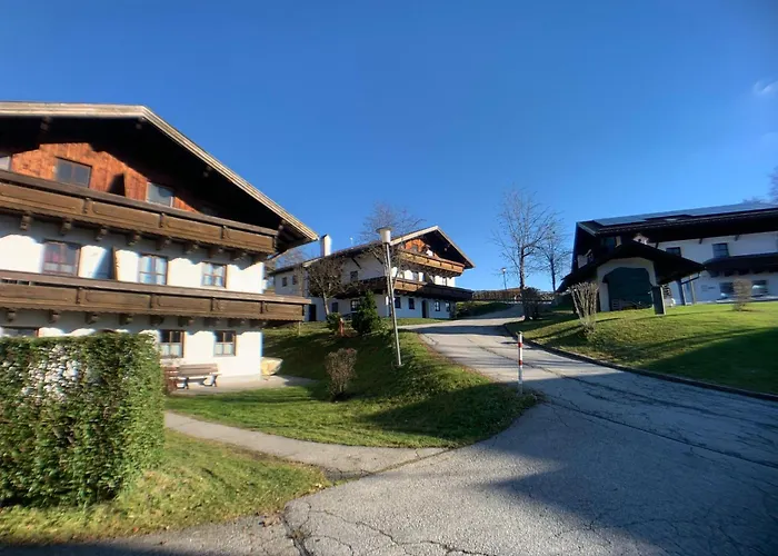 Grosse-ferienwohnung-pool-sauna-hallenbad-wintersport-bei-passau * האוצנברג